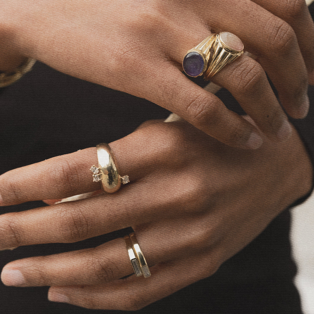 Demi Globe Plus 3 Ovals Ring