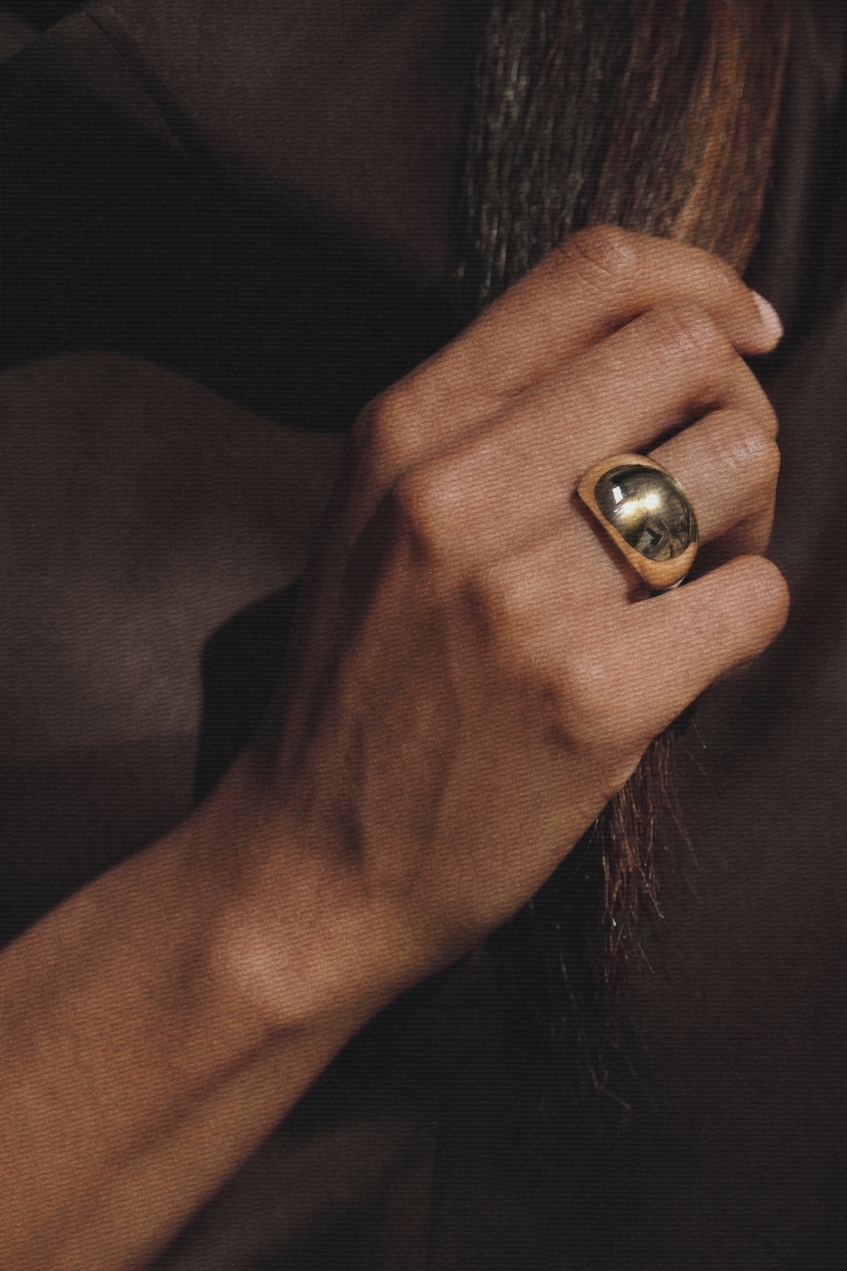 Globe Ring