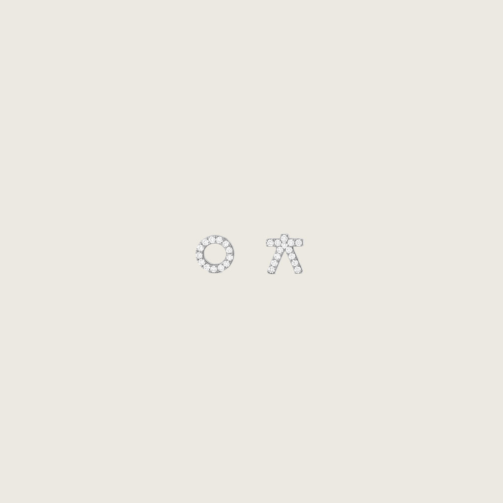 Hangul Double Letter Stud with Diamonds