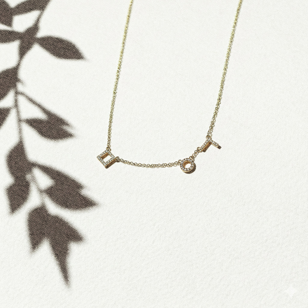 Hangul Korean Names Necklace with Diamonds (3 letters)