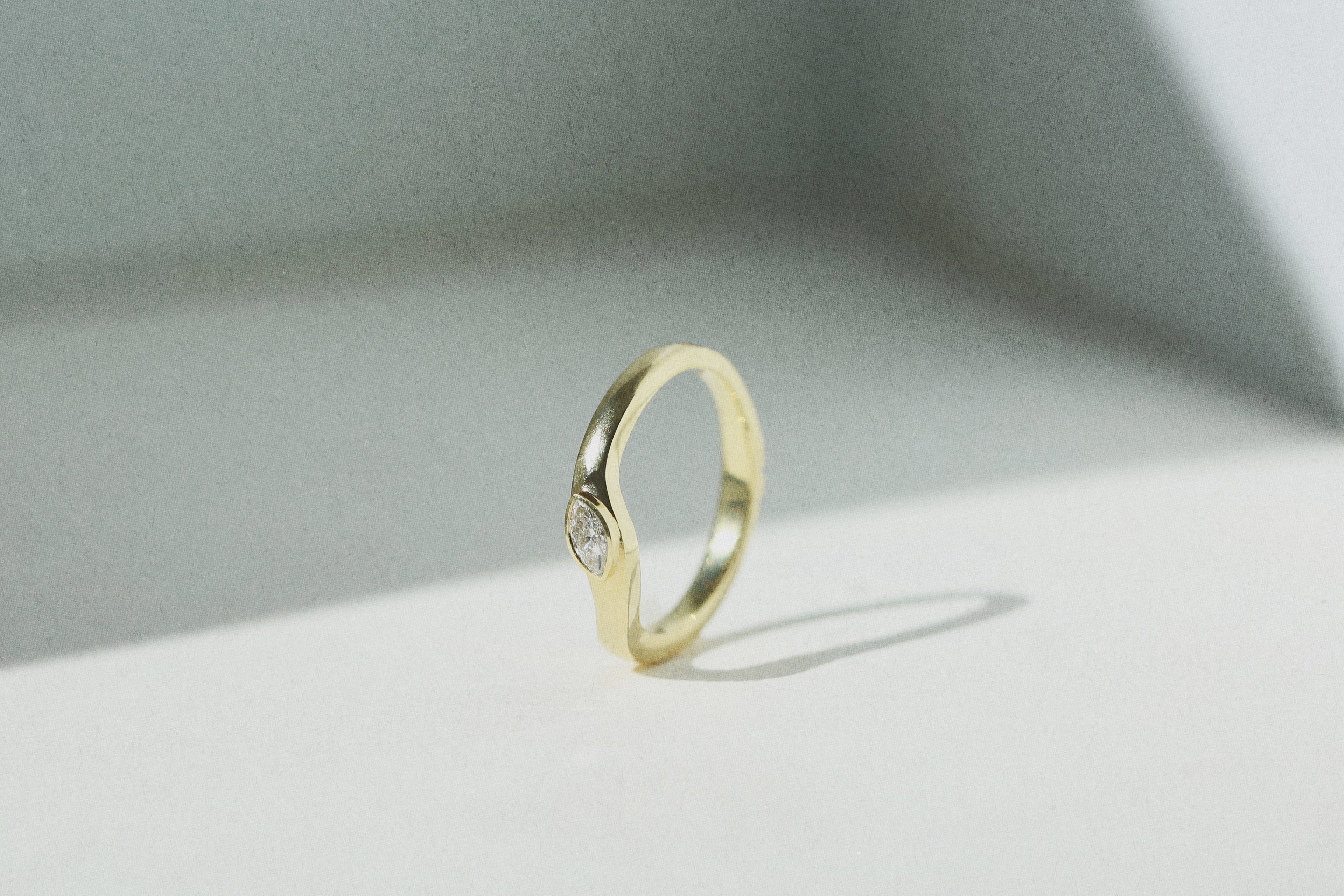 Marquise Diamond Wave Band