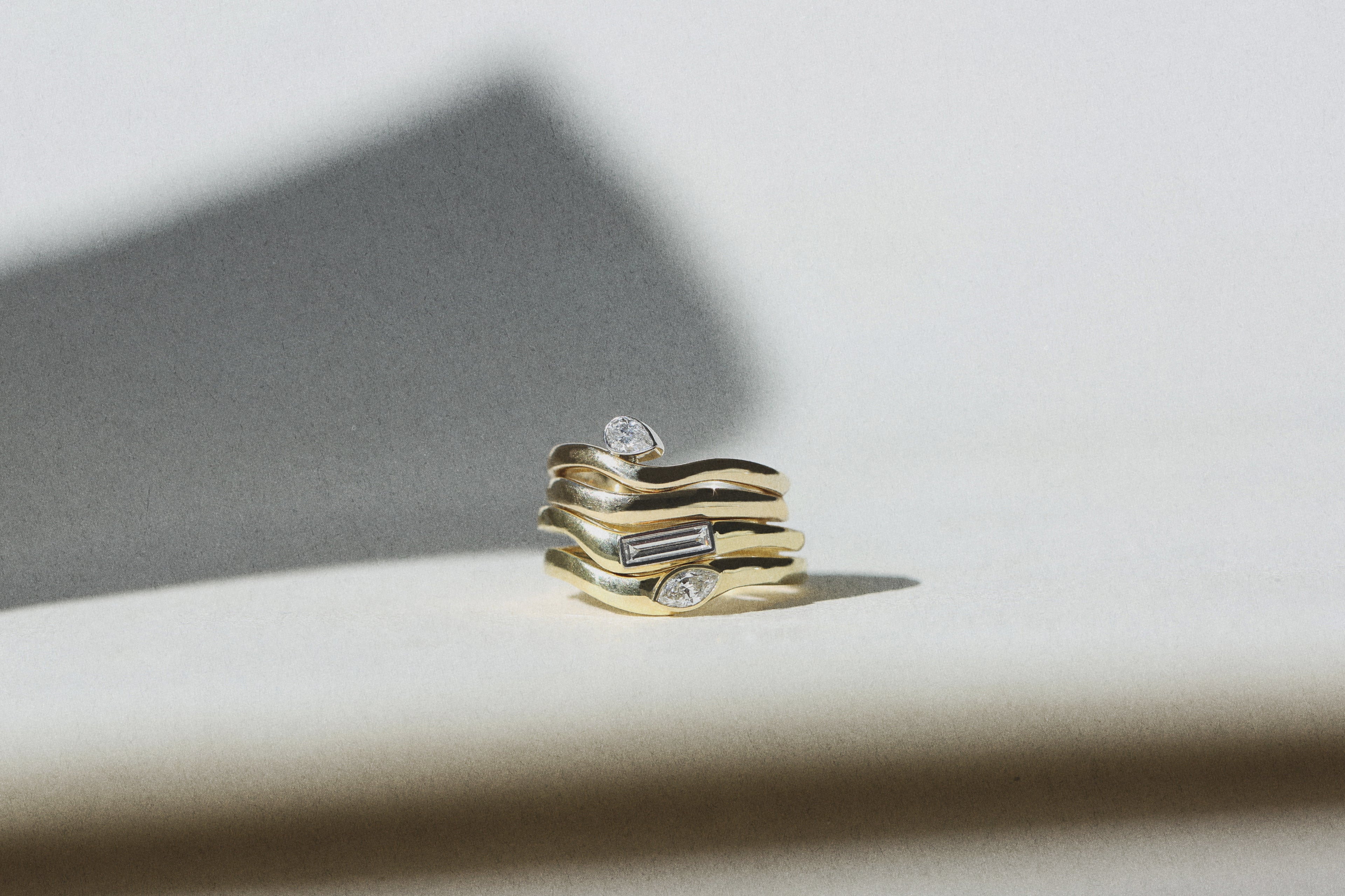 Pear Diamond Wave Band