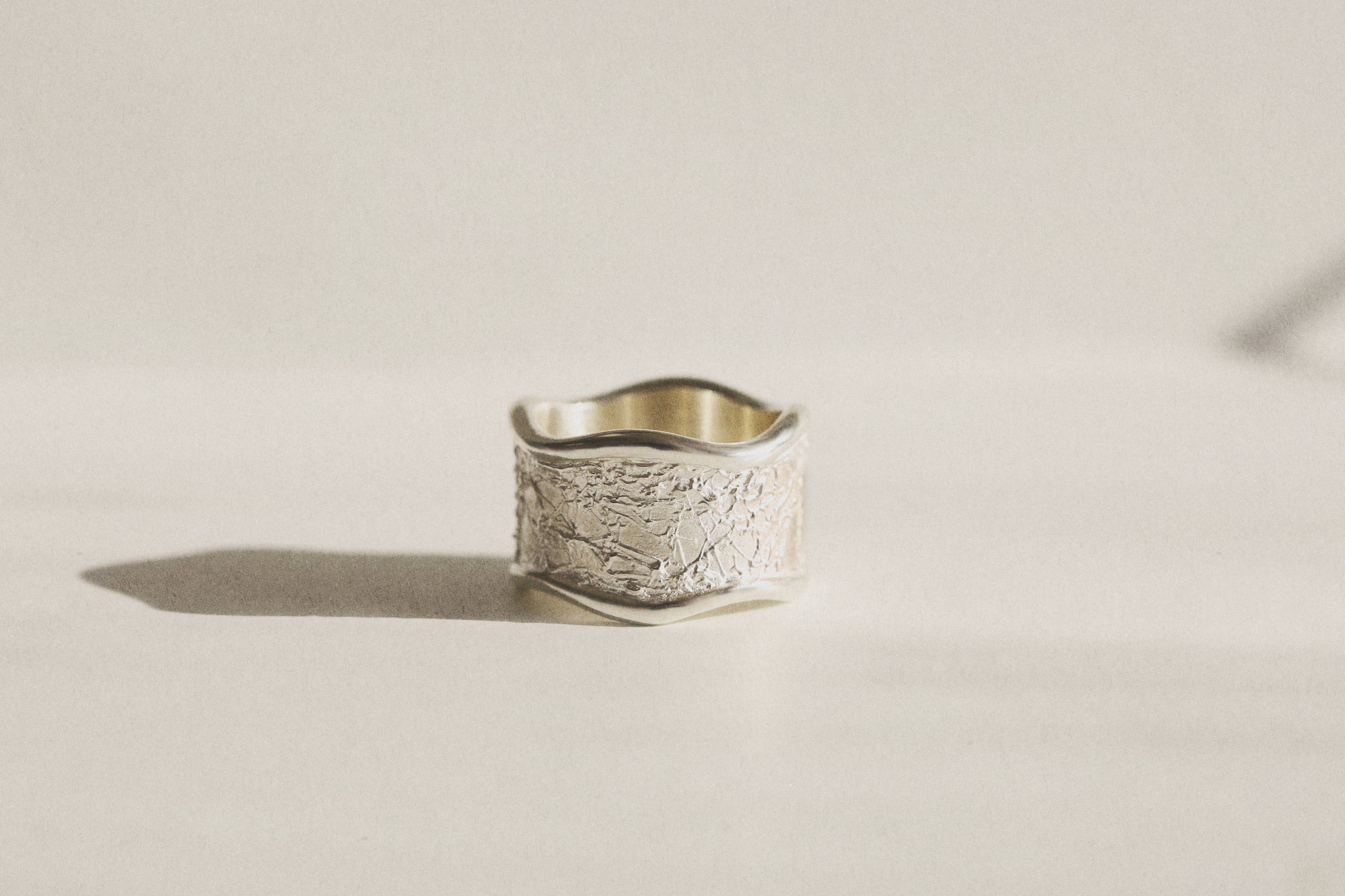 Topo-Texture Wave Cigar Band V
