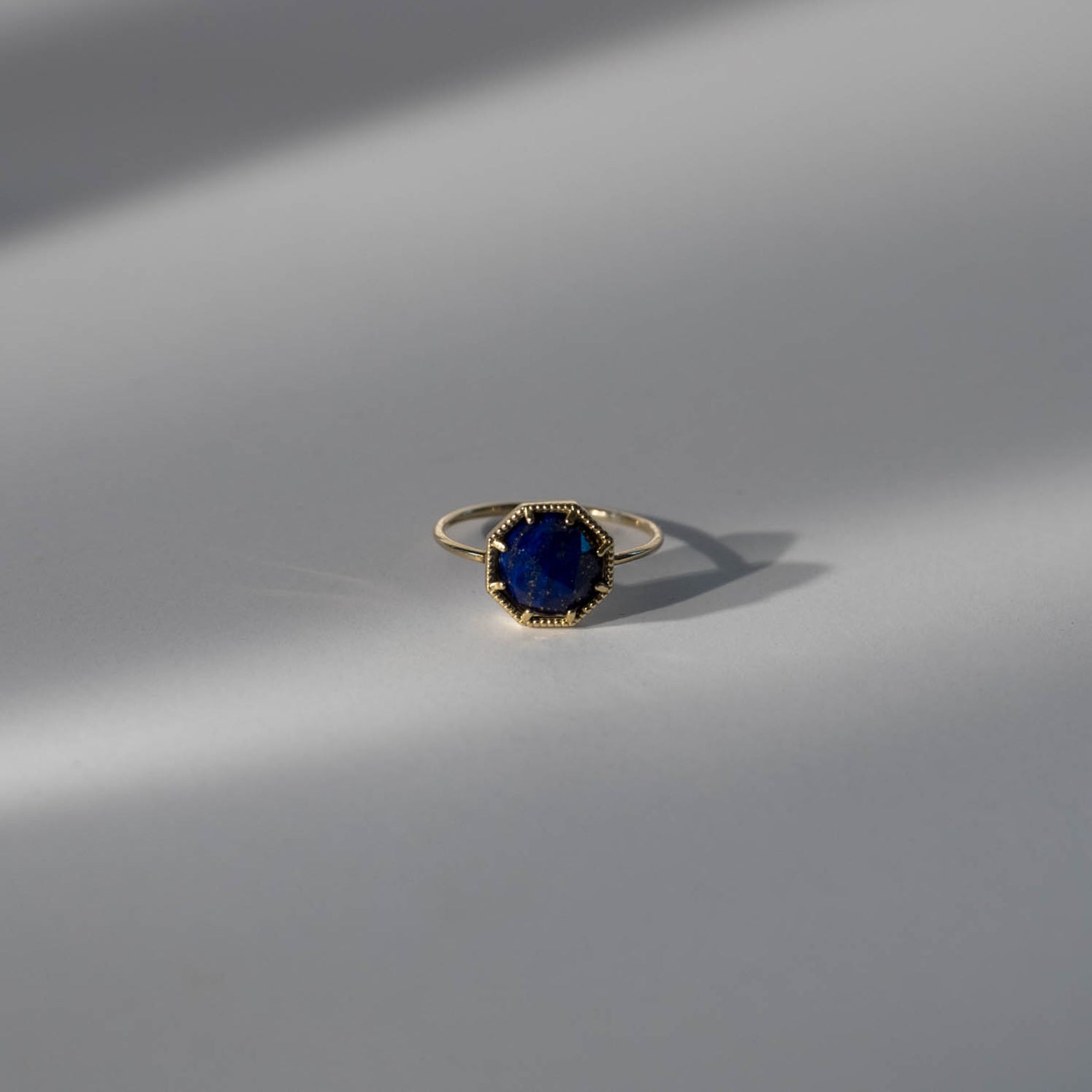 Maman Crown Bezel Lapis Ring– GRACE LEE